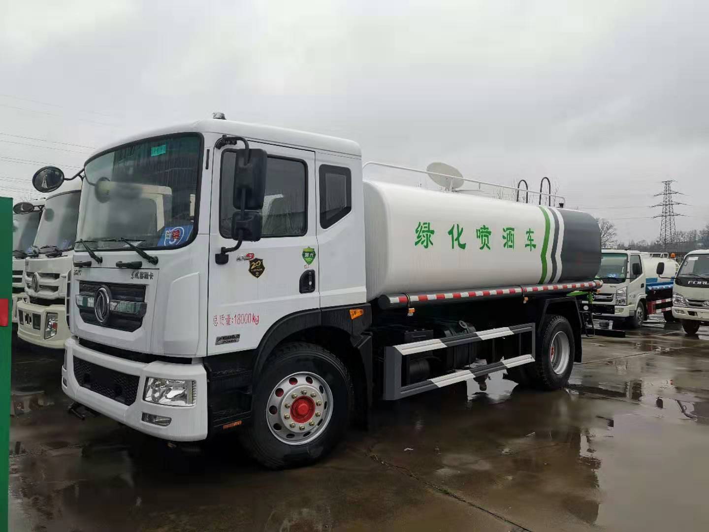 国六洒水车