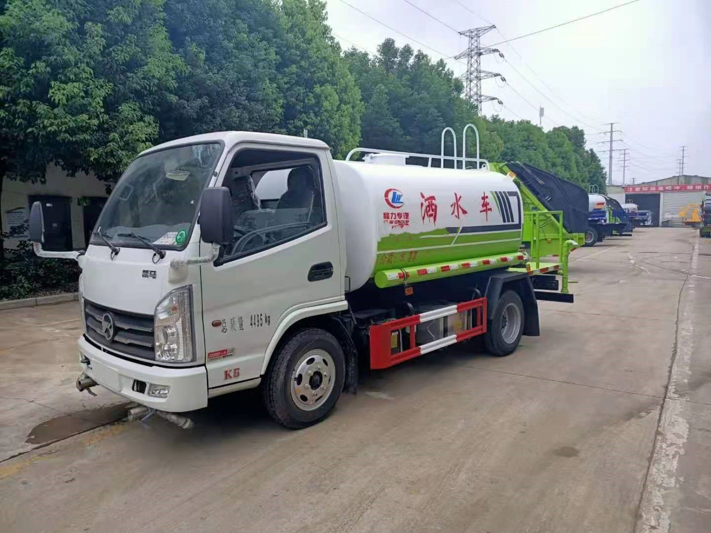 洒水车